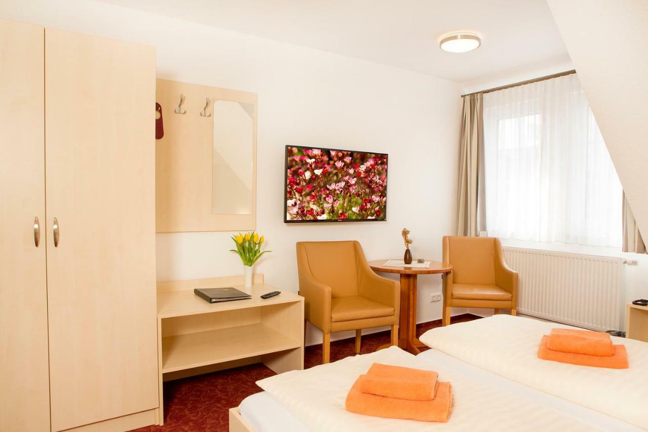 Bernstein Hotel